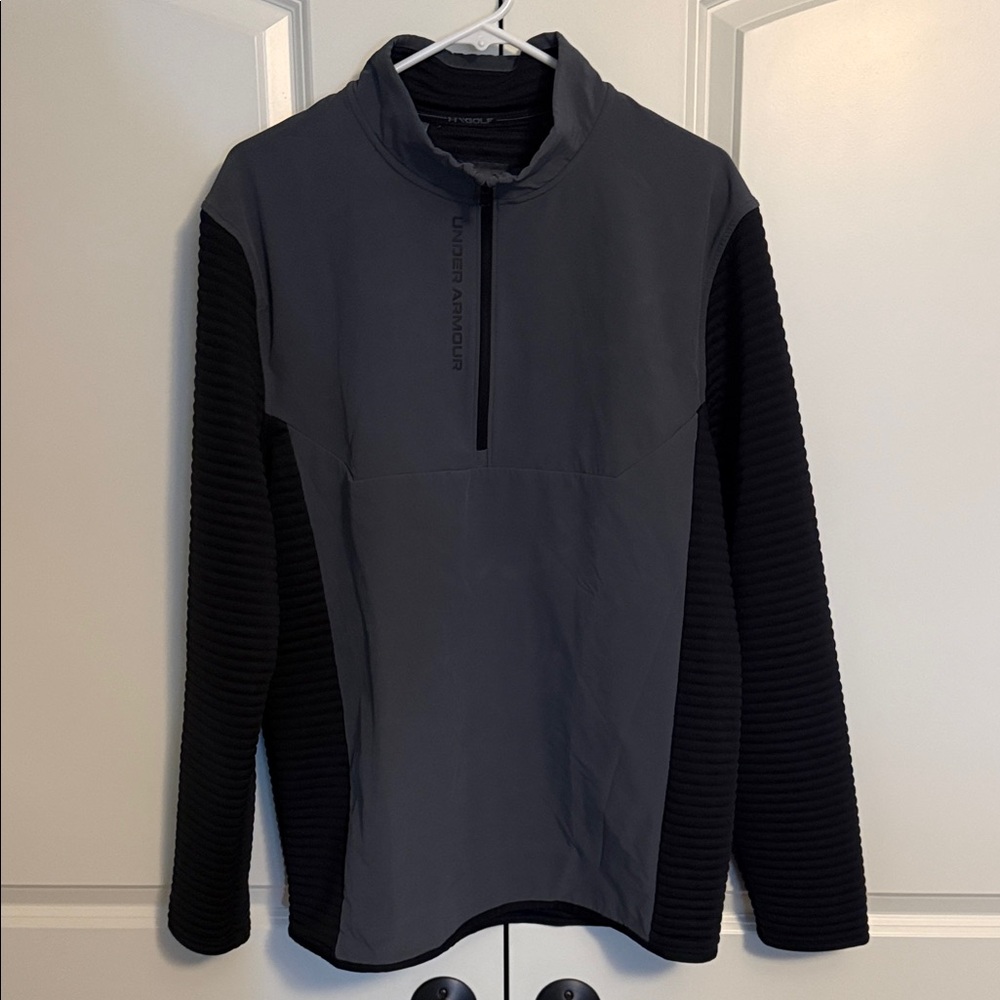 Under Armour Men's Gray and Black Zip-Up Pullover